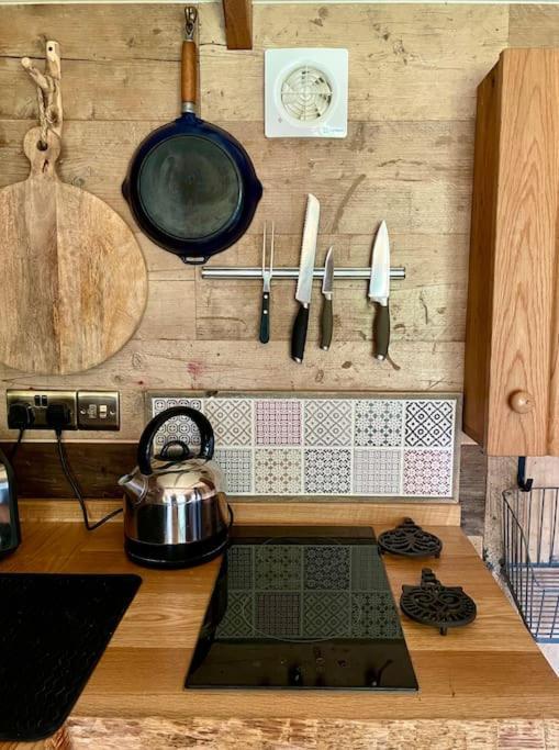 شقة The Walnut Wagon In The Heart Of Mells. فروم المظهر الخارجي الصورة